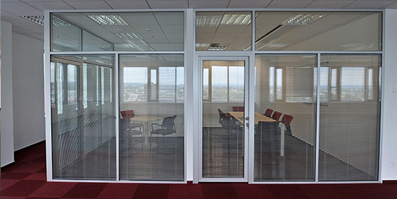 Glass dividing partitions - AZ 78