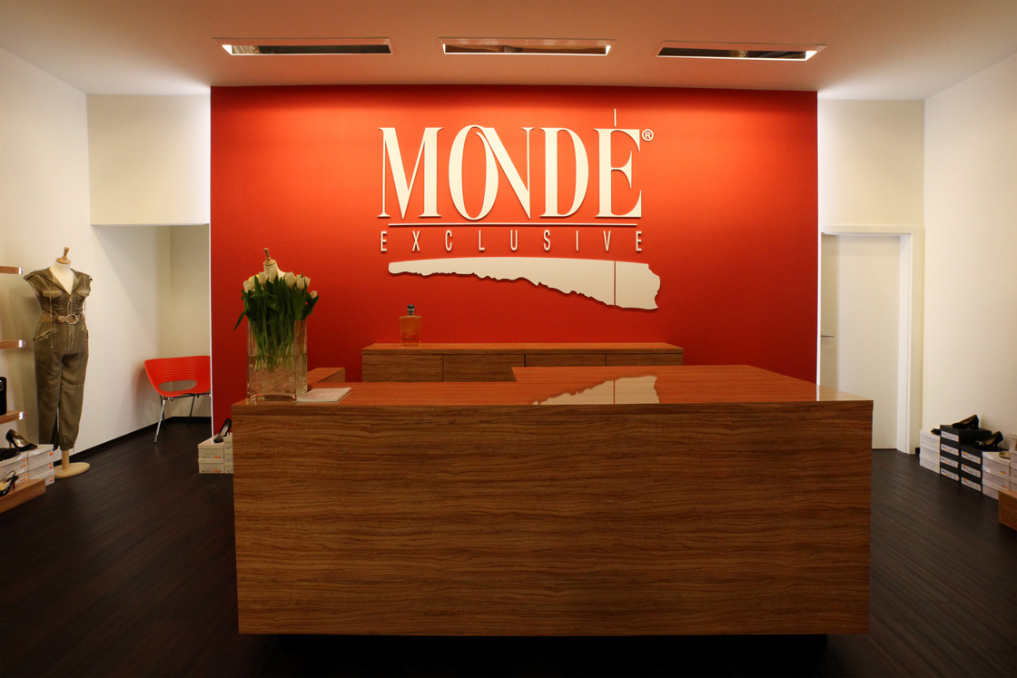 Boutique Monde Exclusive